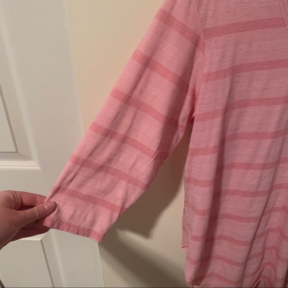 ANTHRO Left of Center Pink Stripped Top-Md - Picture 3 of 7